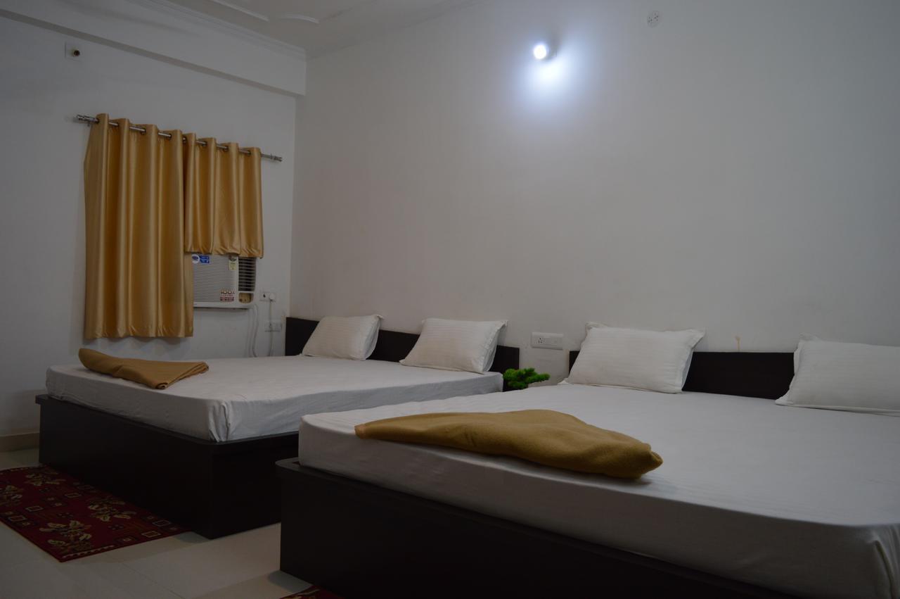 Nagina Palace Hotel Bodh Gaya Esterno foto