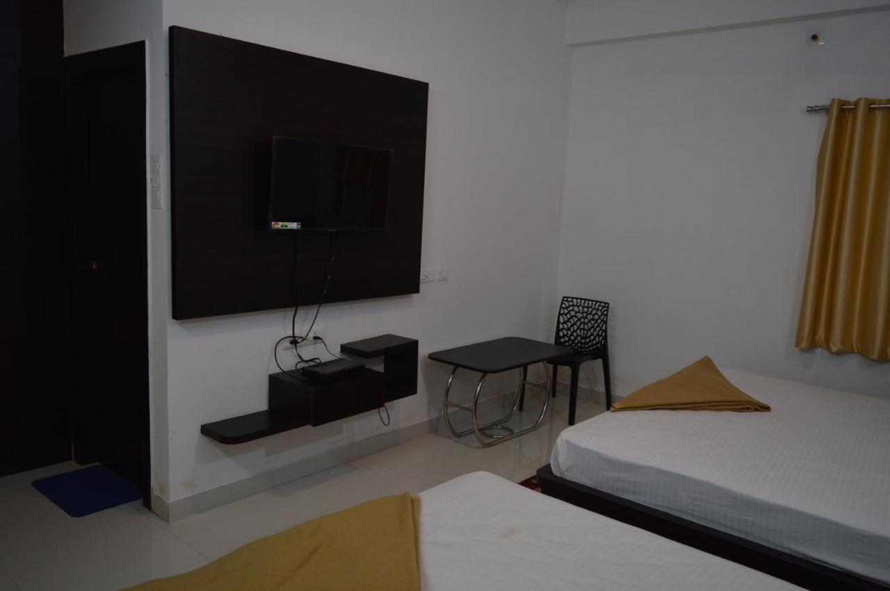 Nagina Palace Hotel Bodh Gaya Esterno foto